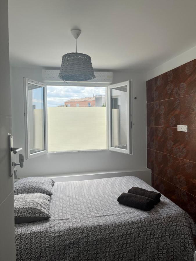 Appartement 4 Personnes, Aeroport Marseille Marignane Exteriör bild