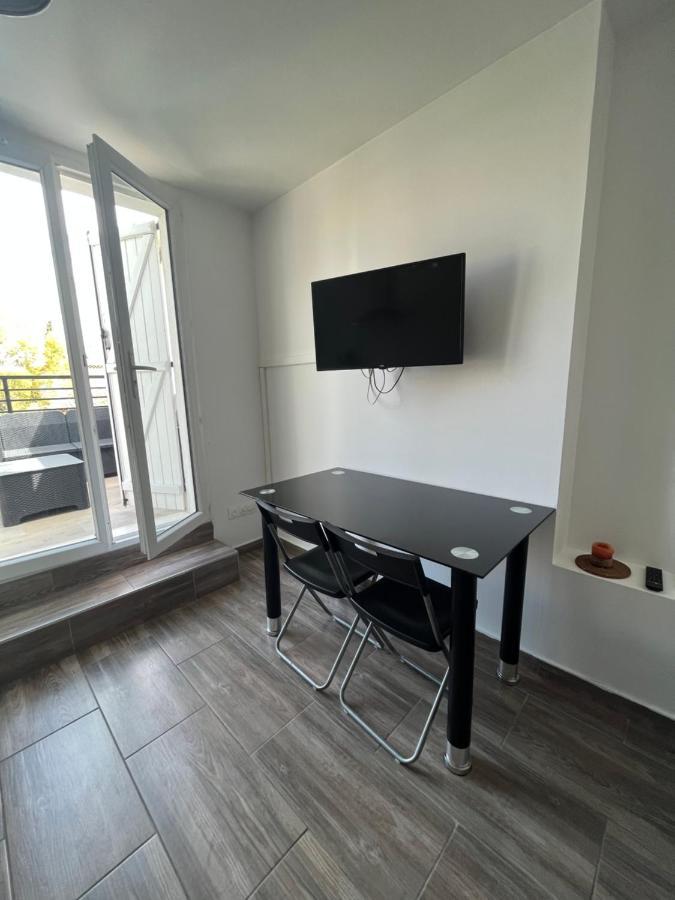 Appartement 4 Personnes, Aeroport Marseille Marignane Exteriör bild